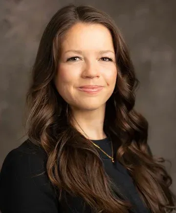 Portrait of Hanna, Rau Plastic Surgery team member
